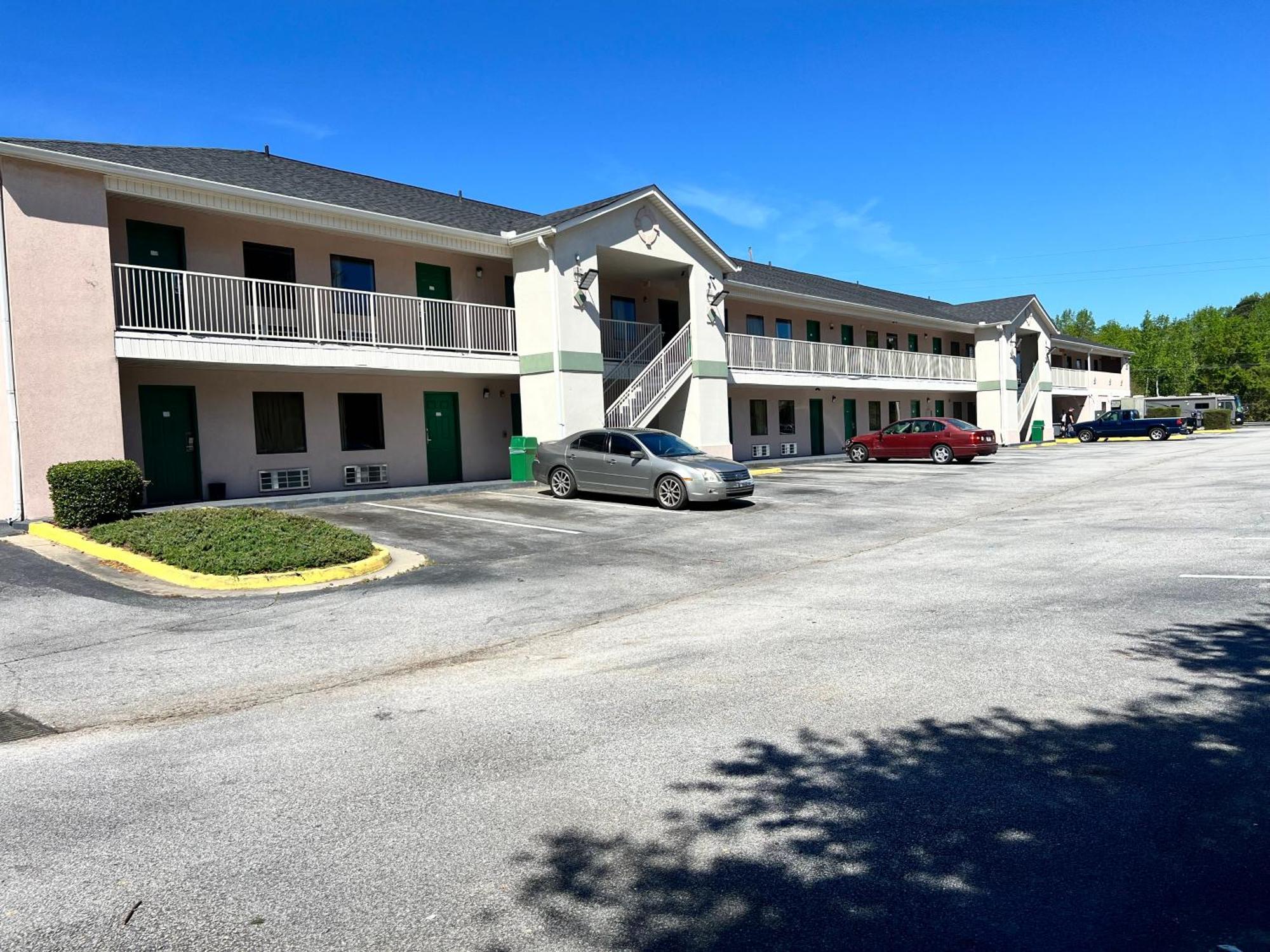 Country Hearth Inn & Suites Augusta Dış mekan fotoğraf