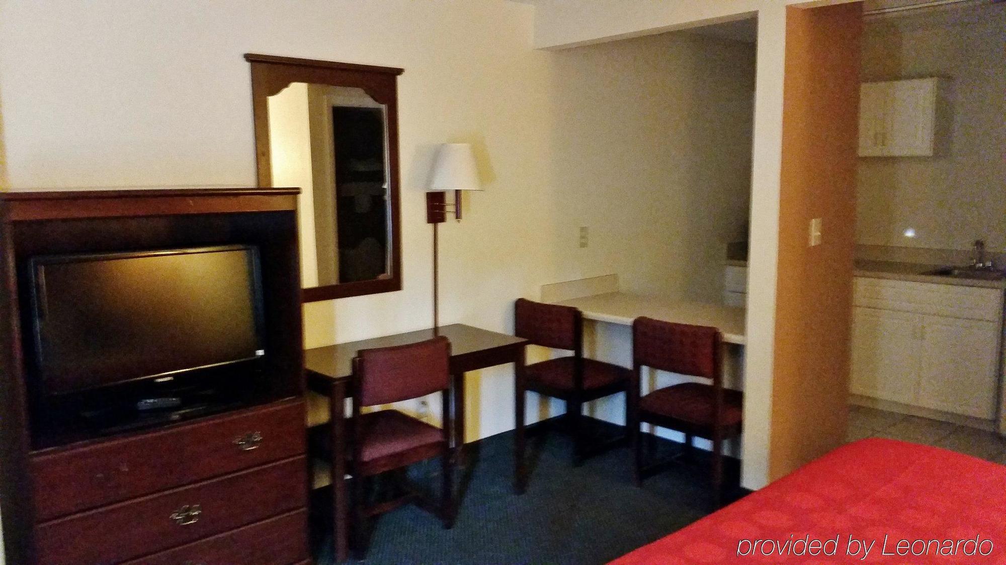 Country Hearth Inn & Suites Augusta Dış mekan fotoğraf